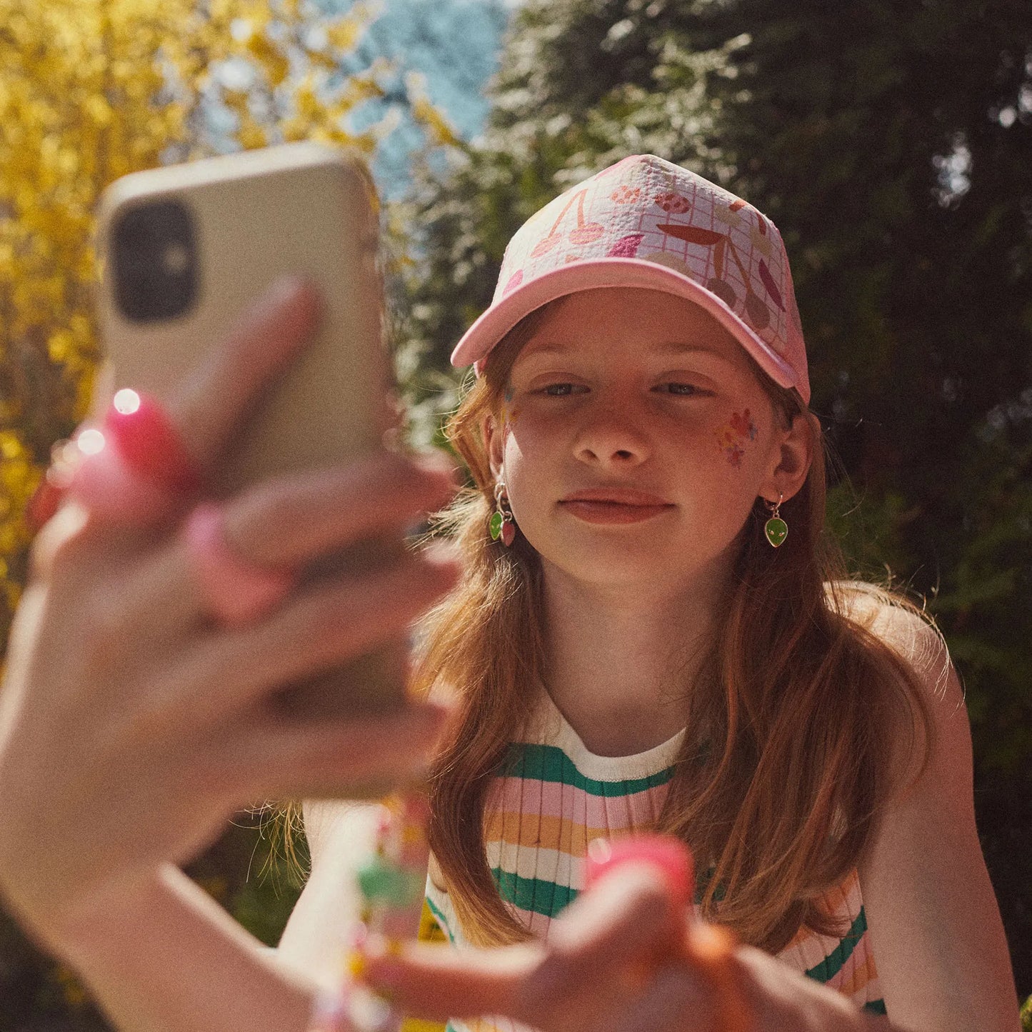 Czapka dziecięca z daszkiem Cherries Small Kids Cap