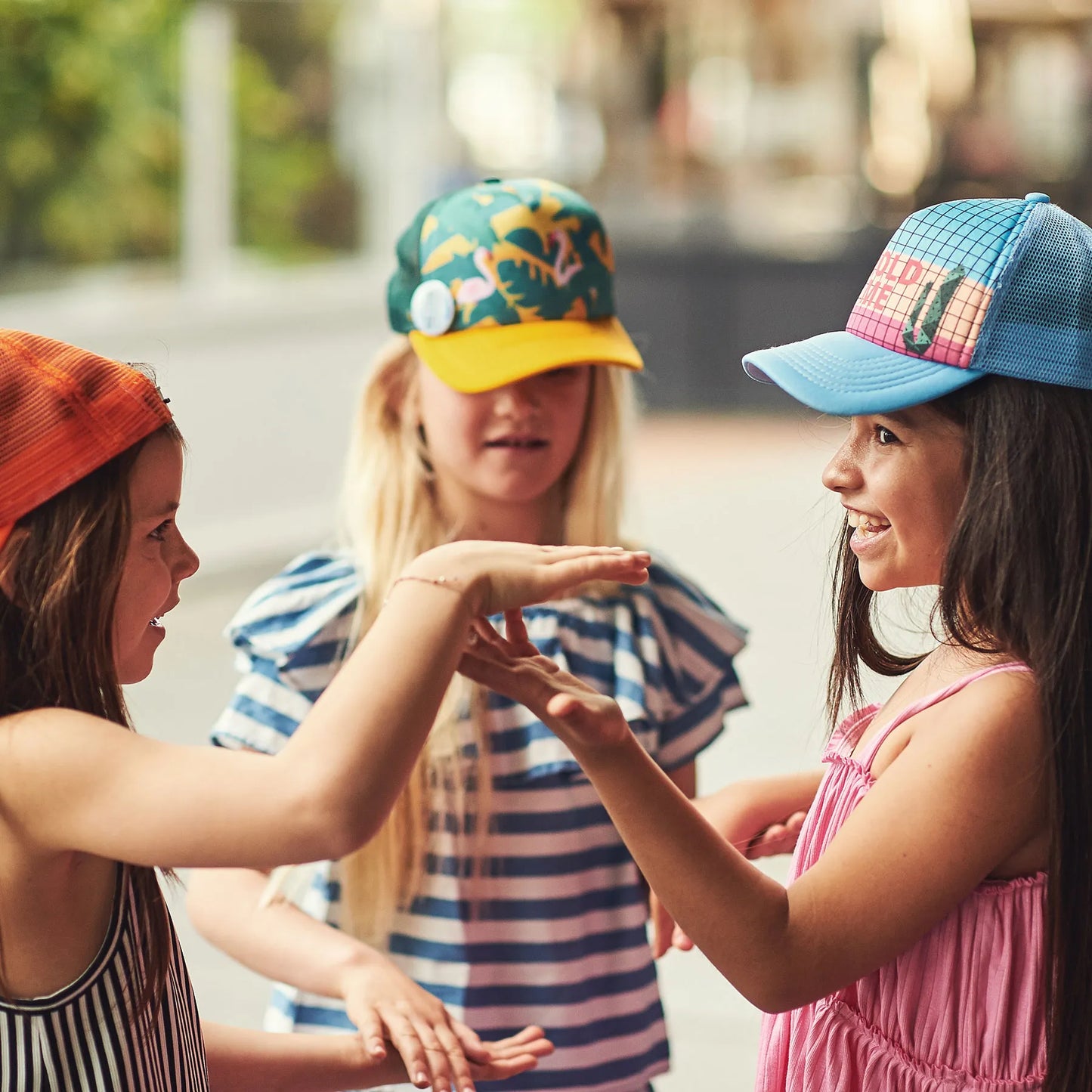 Czapka dziecięca z daszkiem Hold Me Small Kids Cap
