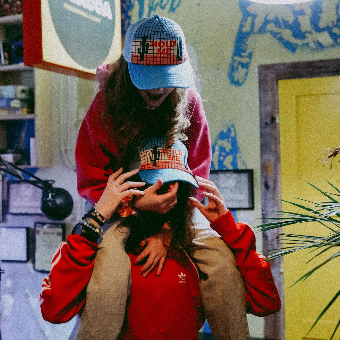 Czapka dziecięca z daszkiem Hold Me Small Kids Cap