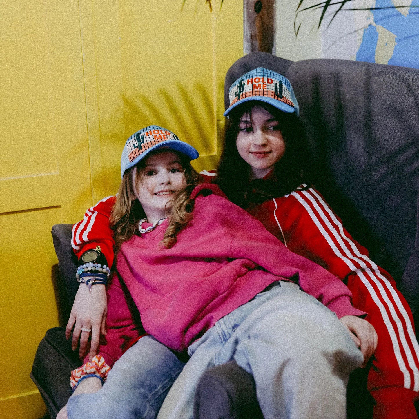 Czapka dziecięca z daszkiem Hold Me Small Kids Cap