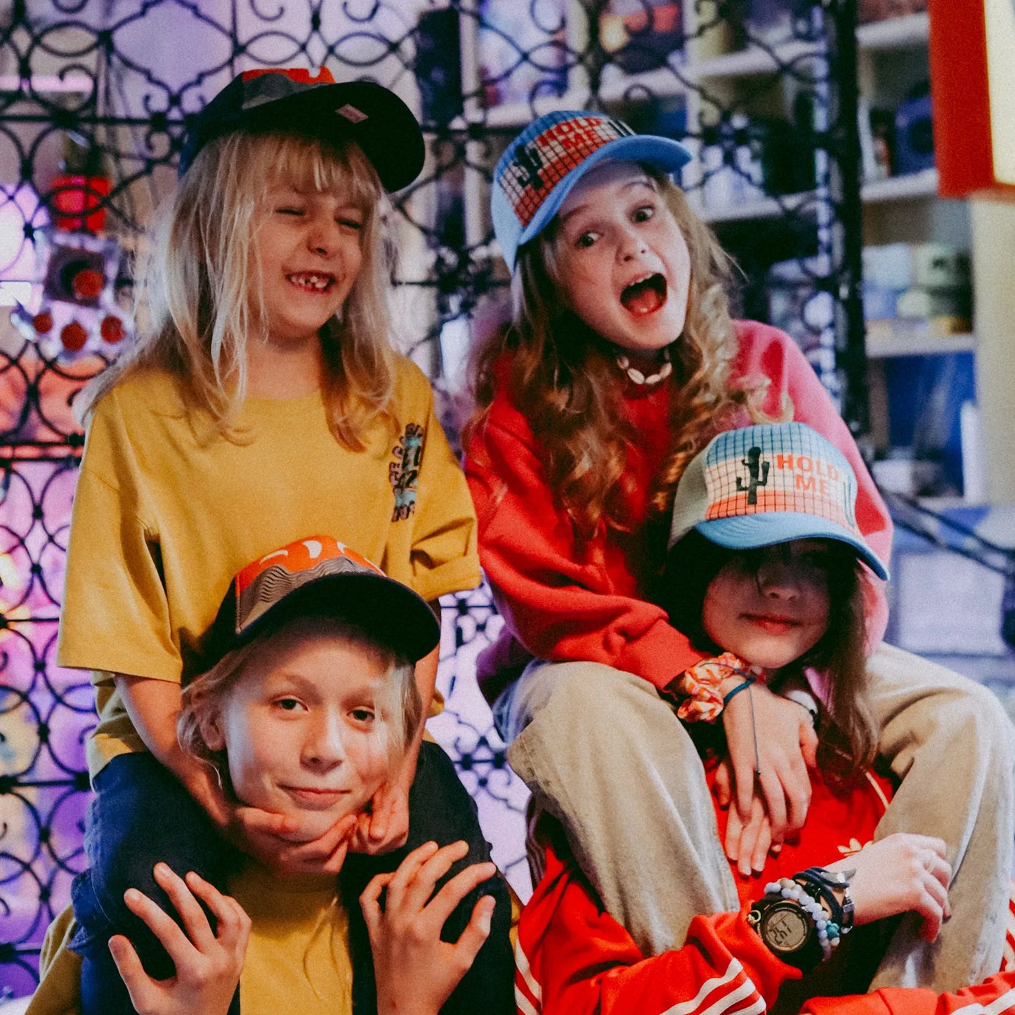Czapka dziecięca z daszkiem Hold Me Small Kids Cap