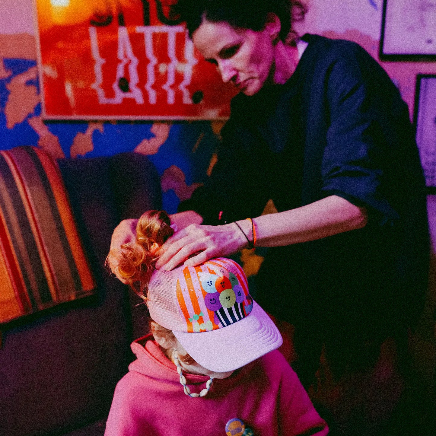 Czapka dziecięca z daszkiem i dodatkowym otworem na kucyk Ice Cream Yupi Small Kids Cap